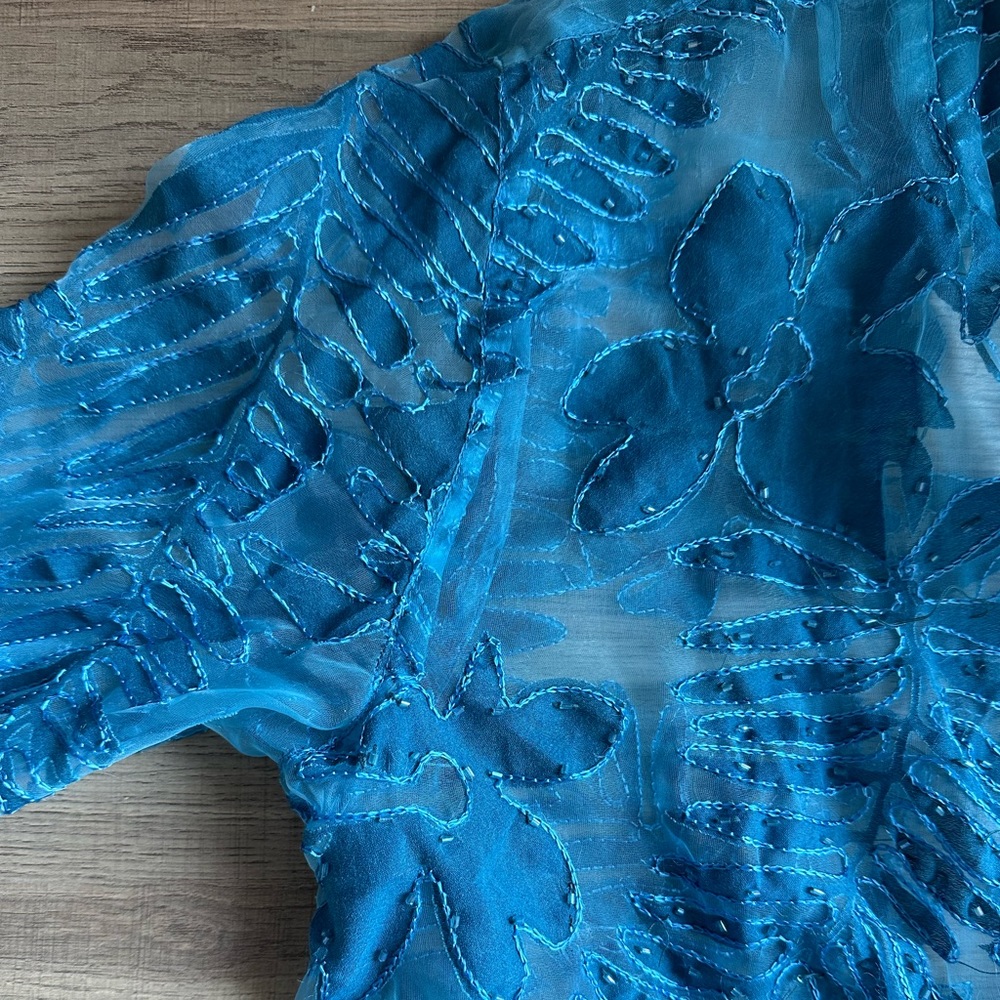 Units vintage turquoise blue lacey women’s button up blouse - Picture 9 of 9